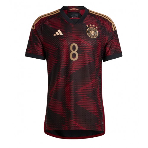 Tyskland Leon Goretzka #8 Bortatröja VM 2022 Kortärmad